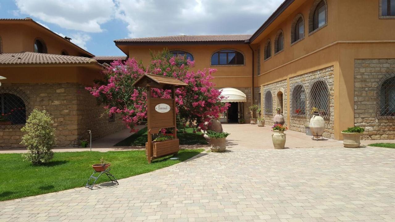Agriturismo Il Drago Mirabella Imbaccari Bagian luar foto