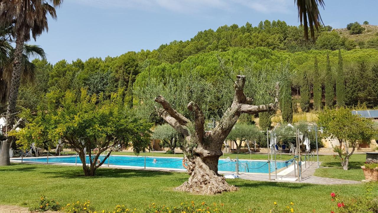 Agriturismo Il Drago Mirabella Imbaccari Bagian luar foto